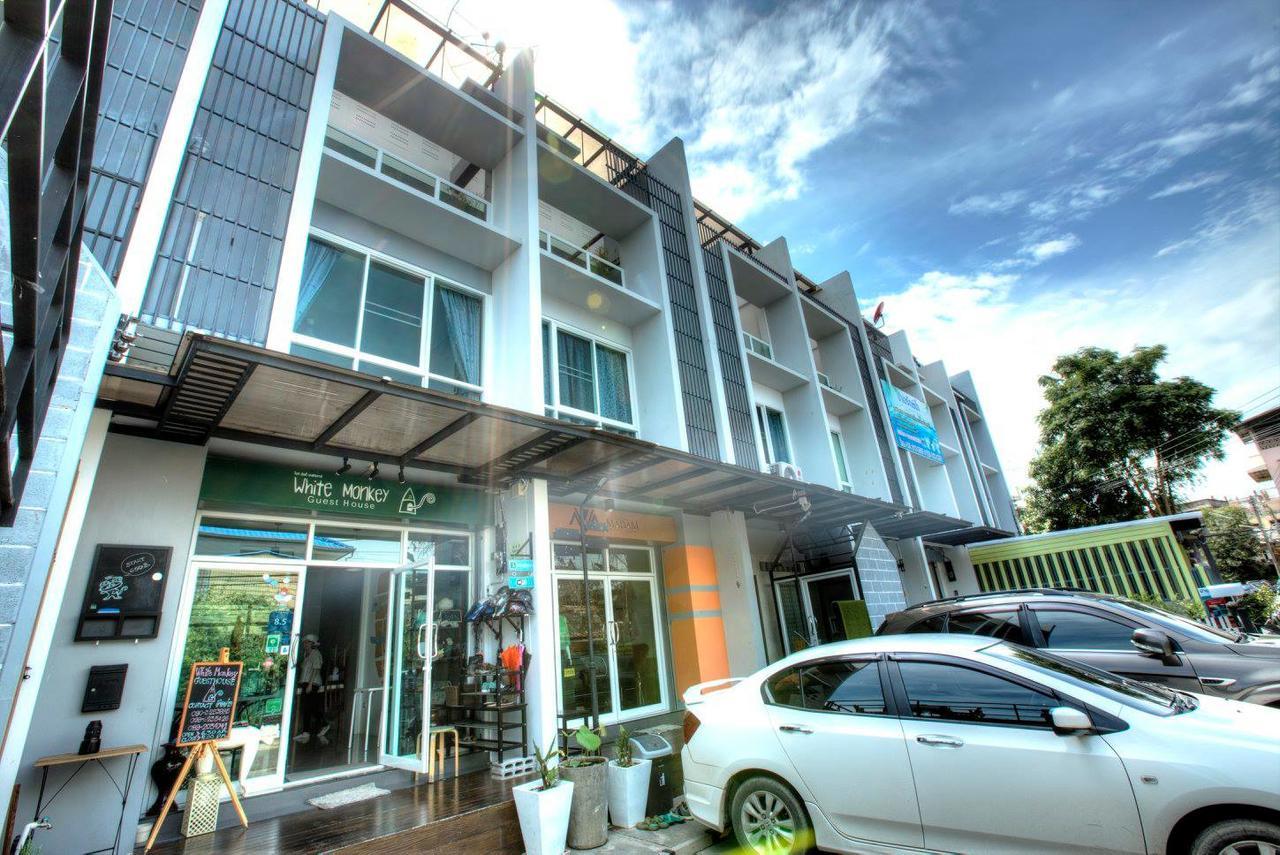 White Monkey Guesthouse Phetchaburi Exterior foto